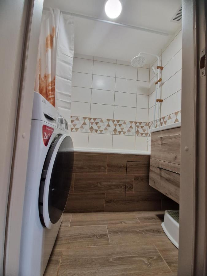 Apartamentai Sukileliu Pr. Каунас Екстер'єр фото